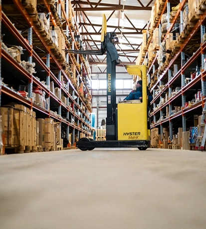 warehouse-storage-card-04